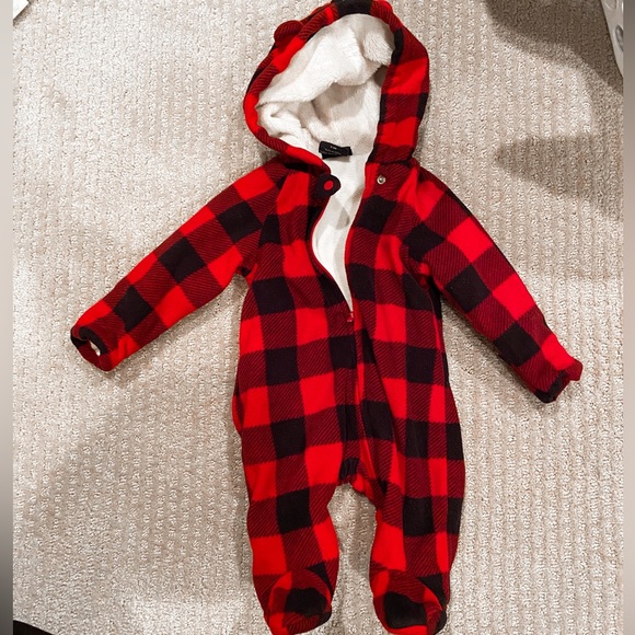 ••Buffalo Plaid Snowsuit - Picture 1 of 6
